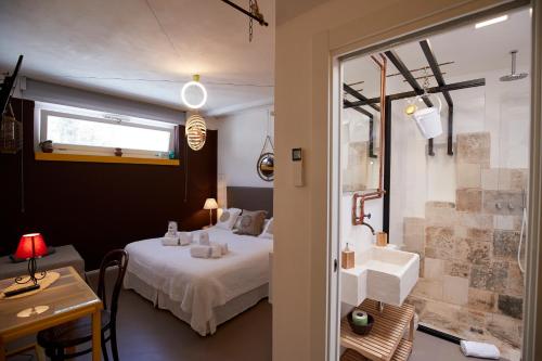 Tempat tidur dalam kamar di Echi di Puglia