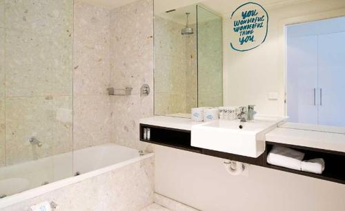 O baie la Silverski Rooms and Apartments