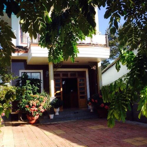 Un jardín fuera de ANH DUONg 1 HOTEL