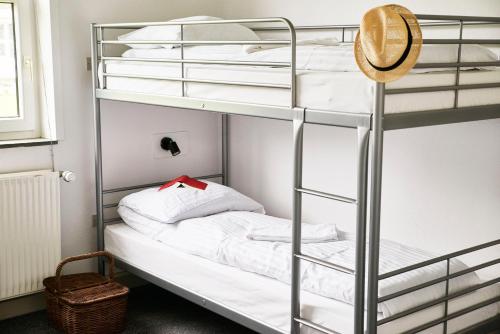 Poschodová posteľ alebo postele v izbe v ubytovaní Danhostel Tønder