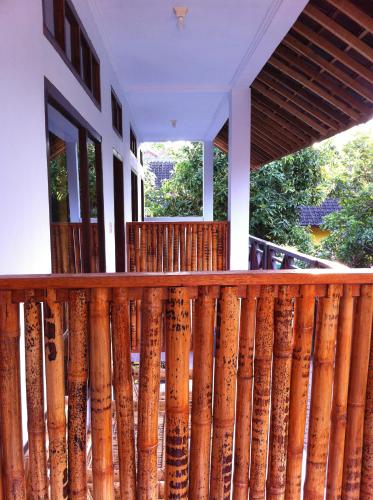 Un balcón o terraza en LilyPad guest house