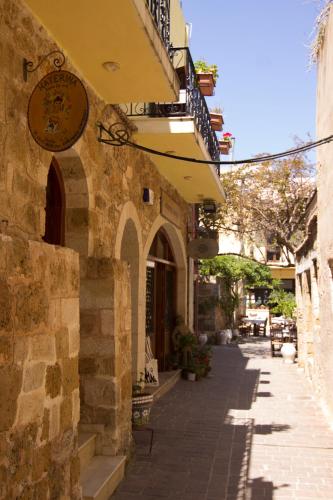 Katerina Traditional Rooms