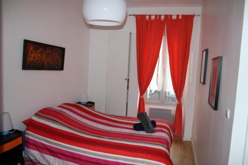 Ένα ή περισσότερα κρεβάτια σε δωμάτιο στο Casa Ammirati Marseille