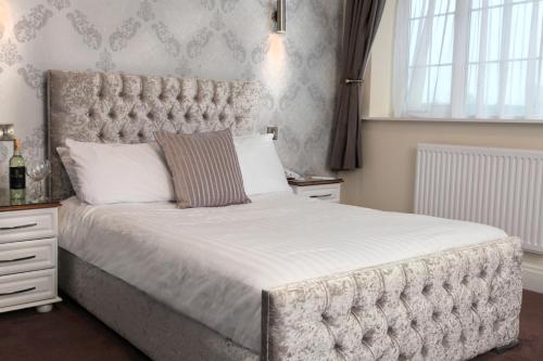 Кровать или кровати в номере Best Western Bolholt Country Park Hotel