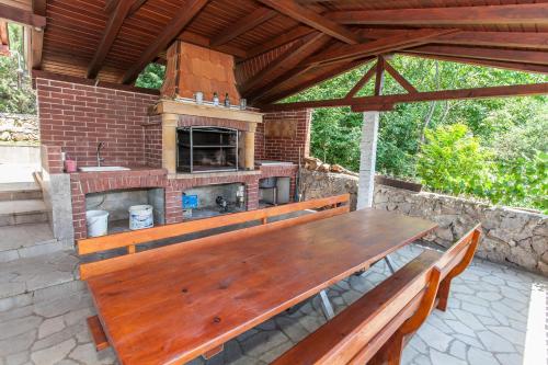 Patio alebo iná vonkajšia časť ubytovania Villa Lesic