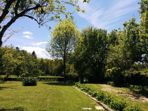 Taman di luar Pazo Vilabade