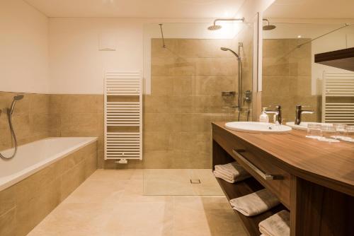 Koupelna v ubytování Hotel Theresia