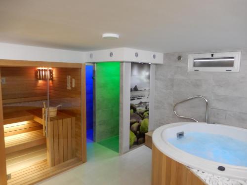 Fotografie z fotogalerie ubytování Villa Mediterana v destinaci Seget Vranjica