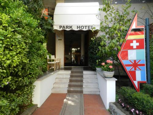Фасад или вход в Park Hotel