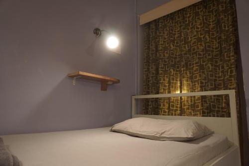 Katil atau katil-katil dalam bilik di Chillout Lya Hostel & Lounge