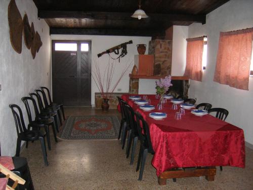 A seating area at Agriturismo Usurtala