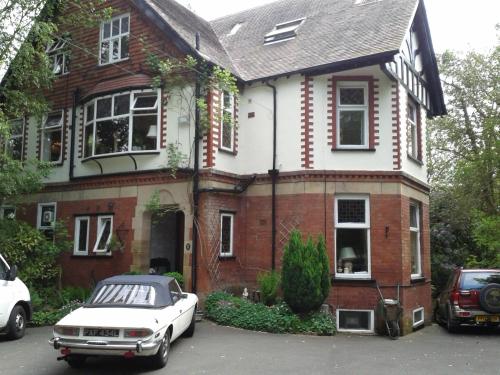 Oakfield Lodge Guest House Stockport