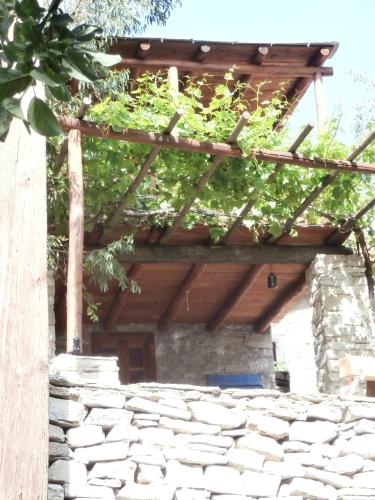 Фотография из галереи Old Stone House Kazaviti в городе Принос
