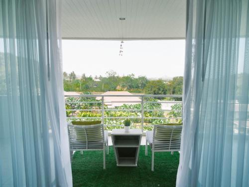 Balkón nebo terasa v ubytování SeaRidge Hua Hin Resort & Poolvilla