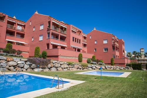 Luxury 100 sq.m. sea view apartment