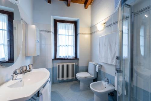 Ванная комната в Villa Edy Apartments