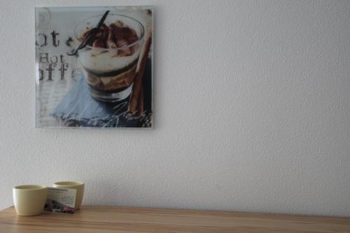 a picture of a ice cream sundae on a table at Apartment FALVIG inkl. Küche in Bad Schonborn