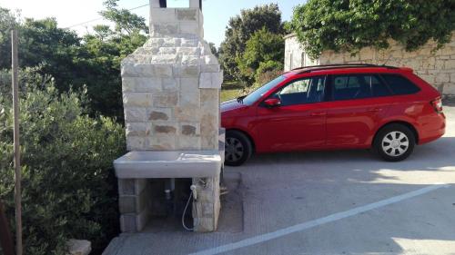 Foto dalla galleria di Apartment Deni a Lumbarda (Lombarda)