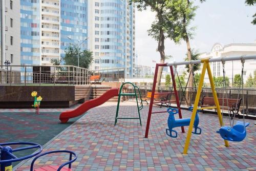 Zona de joacă pentru copii de la Barkar ArCadia Apartments
