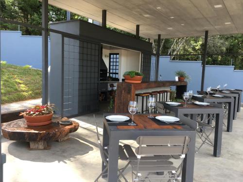 Photo de la galerie de l'établissement Latitude Lodge, à Cunha