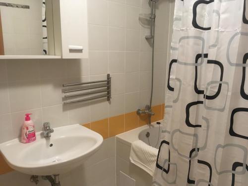Ένα μπάνιο στο Apartmani Svjetionik