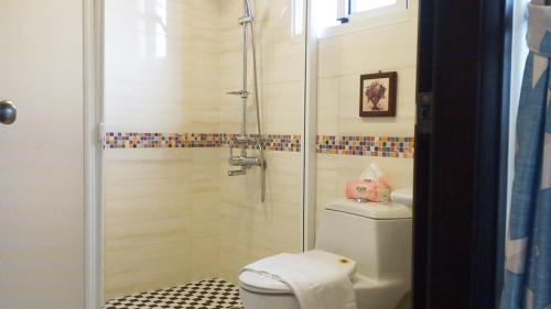 Bilik mandi di Rabbit Forest B&B