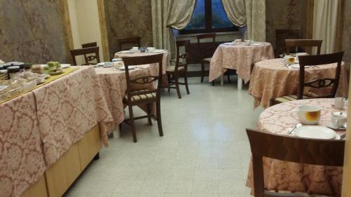 Εστιατόριο ή άλλο μέρος για φαγητό στο Palazzo Moraschi Subiaco