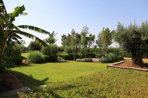 Jardín al aire libre en Dar Sofil - Adults Only
