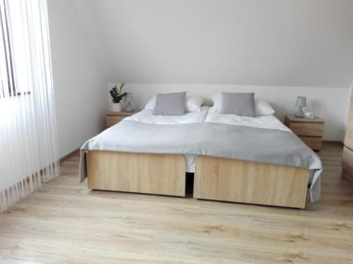 Postel nebo postele na pokoji v ubytování Lazur Resort