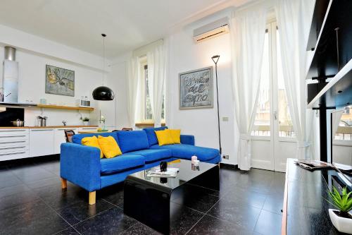 JOIVY Colorful Studio for 2 near city life