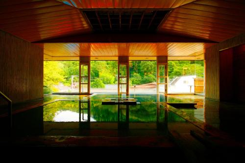 Bazén v ubytování Sakaya Ryokan Yoshina Onsen nebo v jeho okolí
