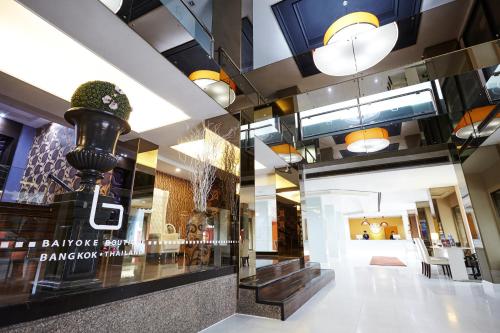 The lobby or reception area at Baiyoke Boutique Hotel