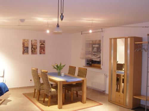 Posezení v ubytování Ferienwohnung Stettfeld