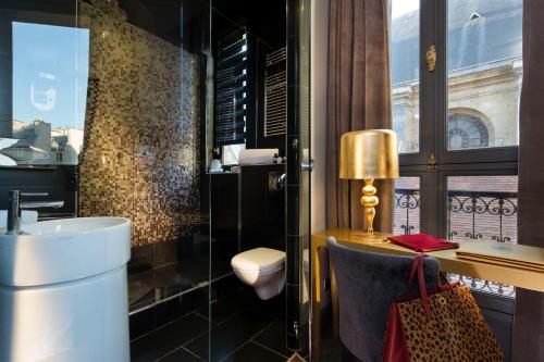 Hotel Lumen Paris Louvre Image