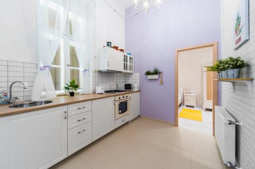 Dominika Apartment 1062 Budapest, 74 Andrássy út kép - 3