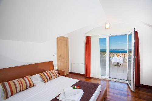 Villa Luce mit Pool