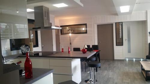 Photo de la galerie de l'établissement Appartement Capucine Plage, à La Ciotat