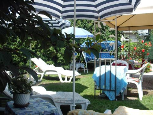 Taman di luar Ilona Kis Kastély Panzió