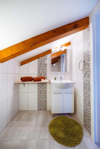 Apartment Arta