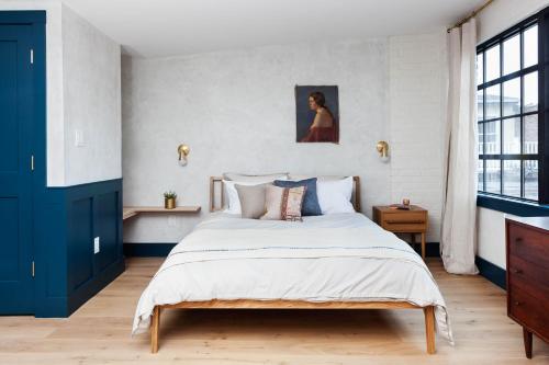 Lokal Hotel Old City Image
