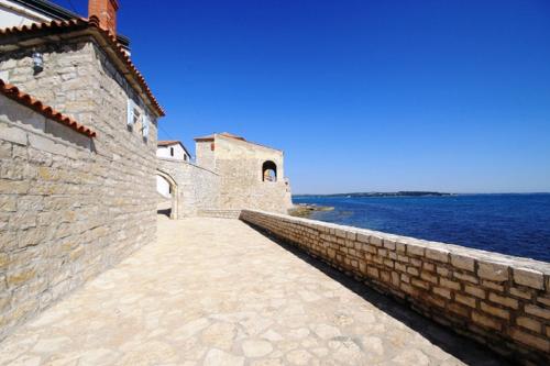 Dario Apartment by the sea