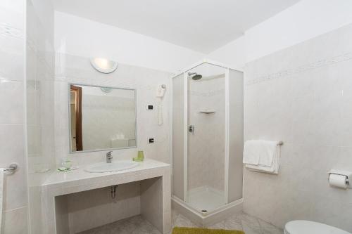 Kylpyhuone majoituspaikassa Dependance Pesce d'Oro