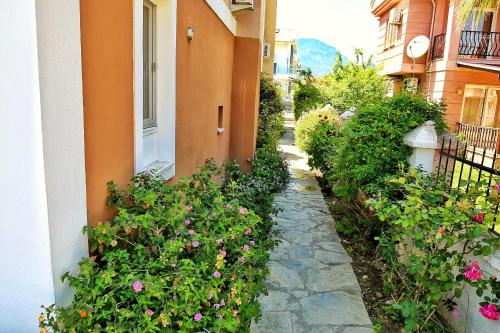 Κήπος έξω από το Dalyan Villa