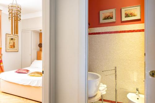 Koupelna v ubytování Rooms Roma - Monti