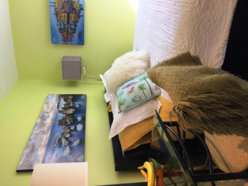 Кровать или кровати в номере A Float Home B&B in Fisherman’s Wharf