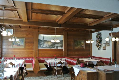 Restaurace v ubytování Kirchenwirt Gosau