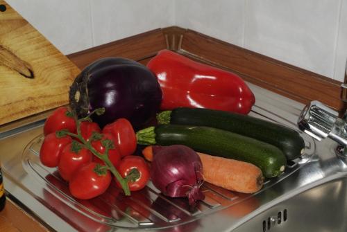 Φαγητό σε αυτό το διαμέρισμα ή κάπου εκεί κοντά