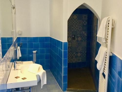 Un baño de Hotel Torre Sant'Angelo