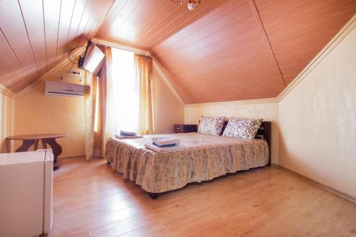Postel nebo postele na pokoji v ubytování Guest House Montreal