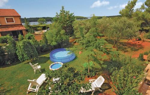 Piscina a Villa Triton o a prop